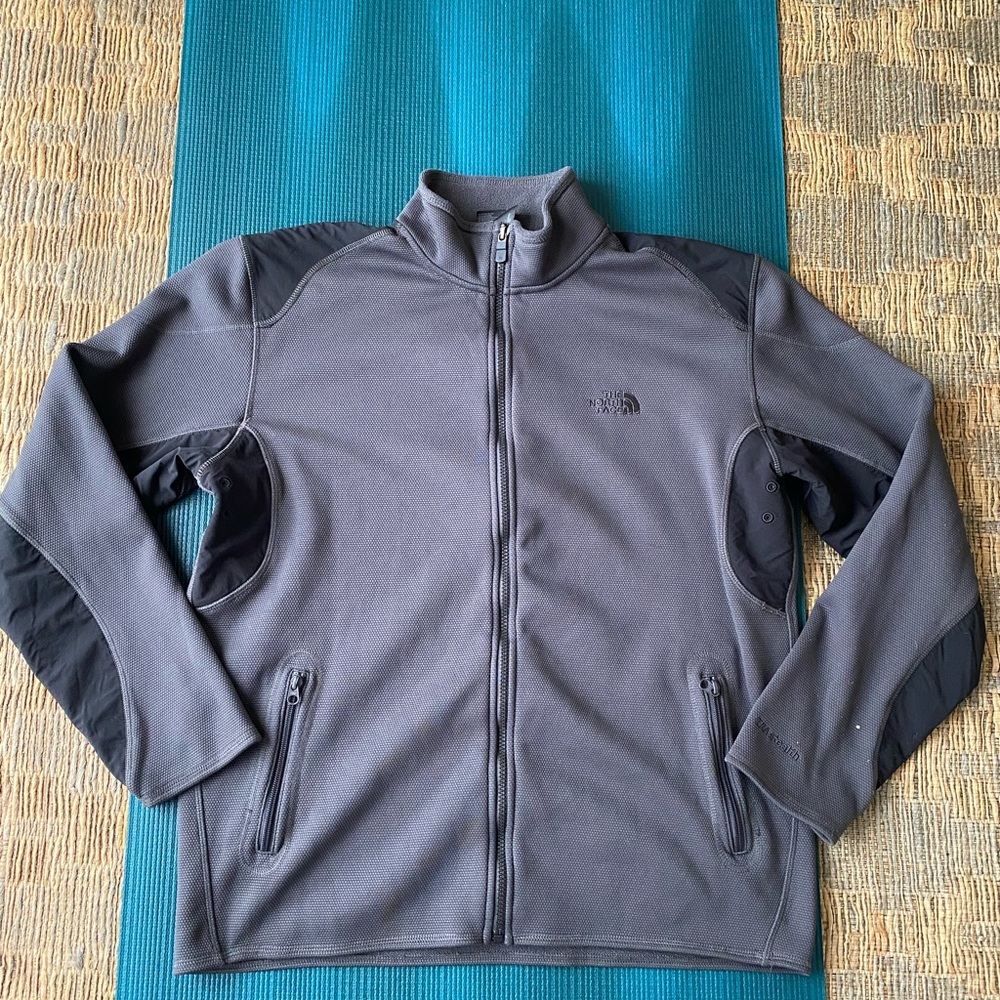 🏔 Men’s North Face Zip ⛰